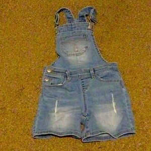 Calvin Klein overall shorts. Sz. 4. Like New!